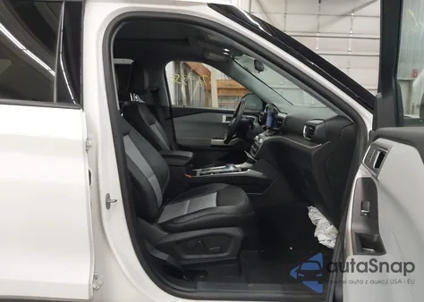 2023 Ford Explorer Xlt z USA, uszkodzony, nr VIN 1FMSK7DH1PGA14028